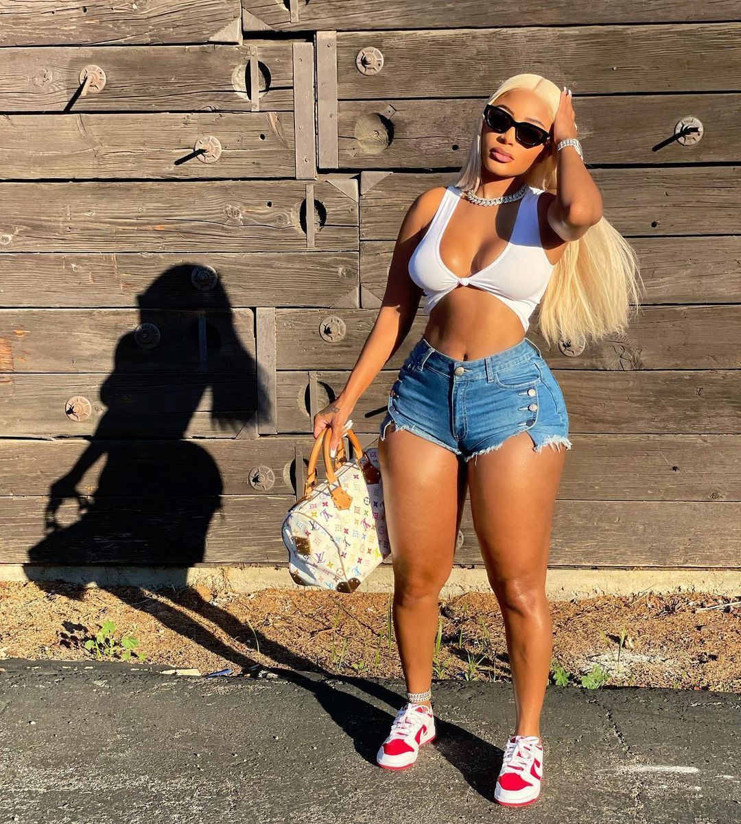 Sexy Elastic Denim Shorts Women